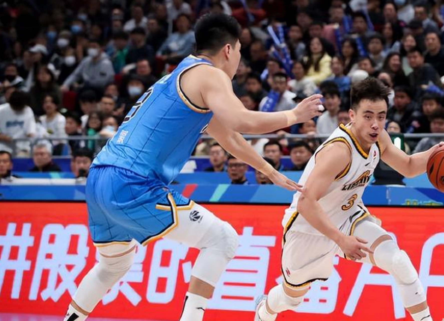 辽宁男篮CBA击败上海久事赵继伟三分制胜